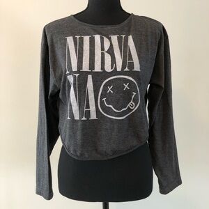 Women’s Nirvana Gray Graphic Cropped Long Sleeve Shirt size L